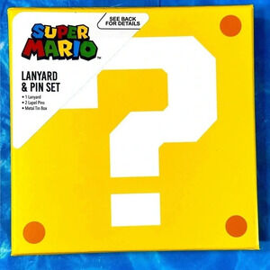 Super Mario - Nintendo - Lanyard  & Pin Set - BNIB ☄️🪠🍄🍑